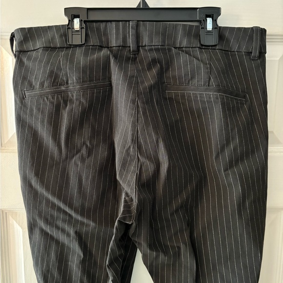 High Rise Pixie Pant - Picture 8 of 8